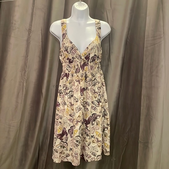 Woman’s H&M butterfly dress. Size 8 - Picture 5 of 7